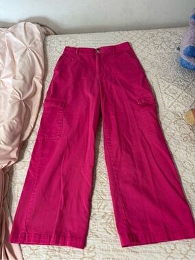 hot pink cargo pants